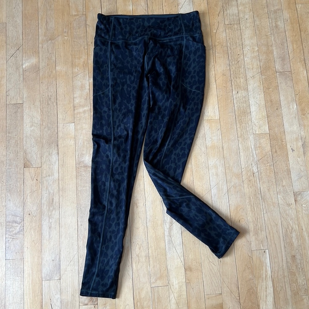Victoria’s Secrets high rise leggings